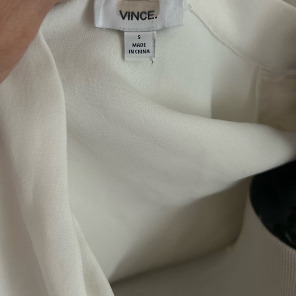 Vince white dolman sleeve double V neck blouse size small - Picture 3 of 5